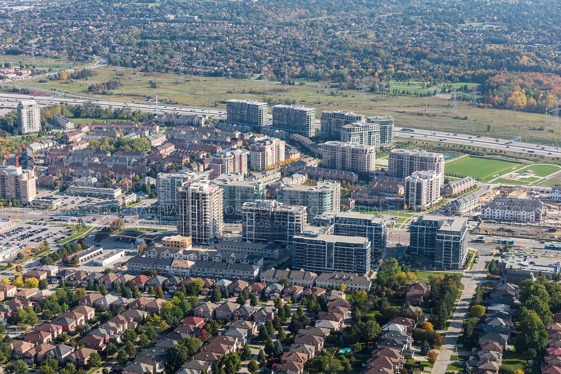 A Charming Richmond Hill Community